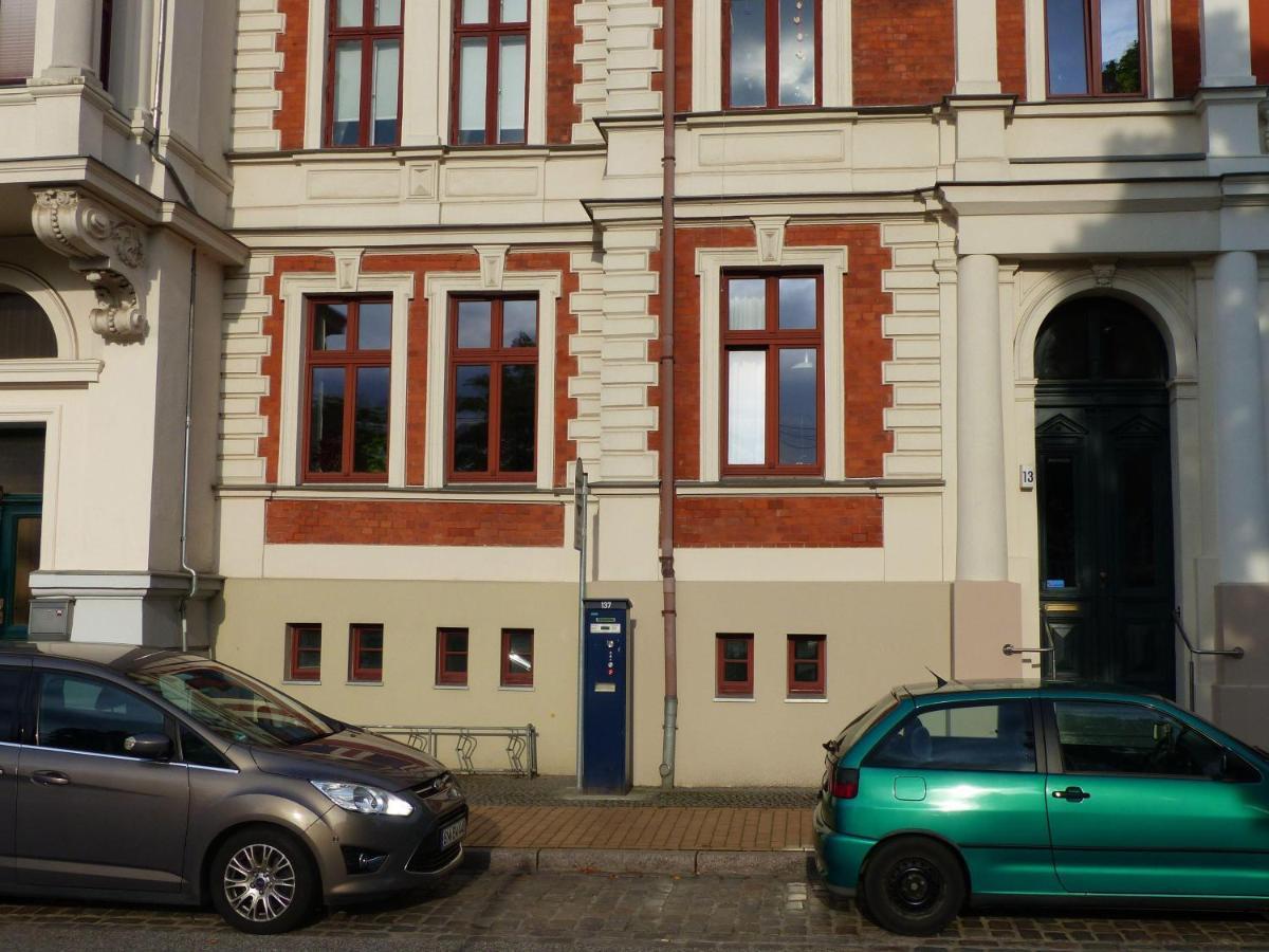 Vis-A-Vis-Berliner-Tor Apartment Schwerin  Exterior photo
